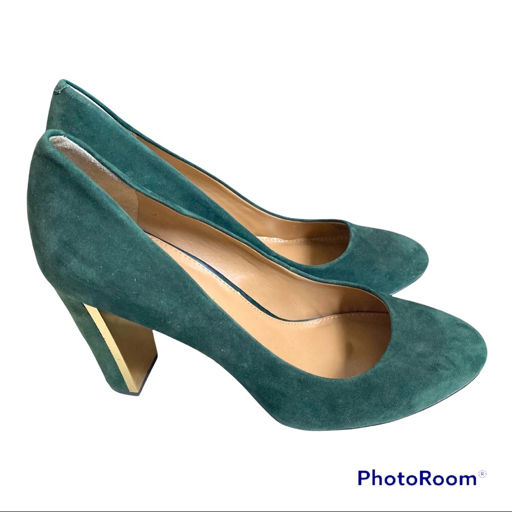 Banana Republic women’s Suede Green block pumps Sz 9 1/2